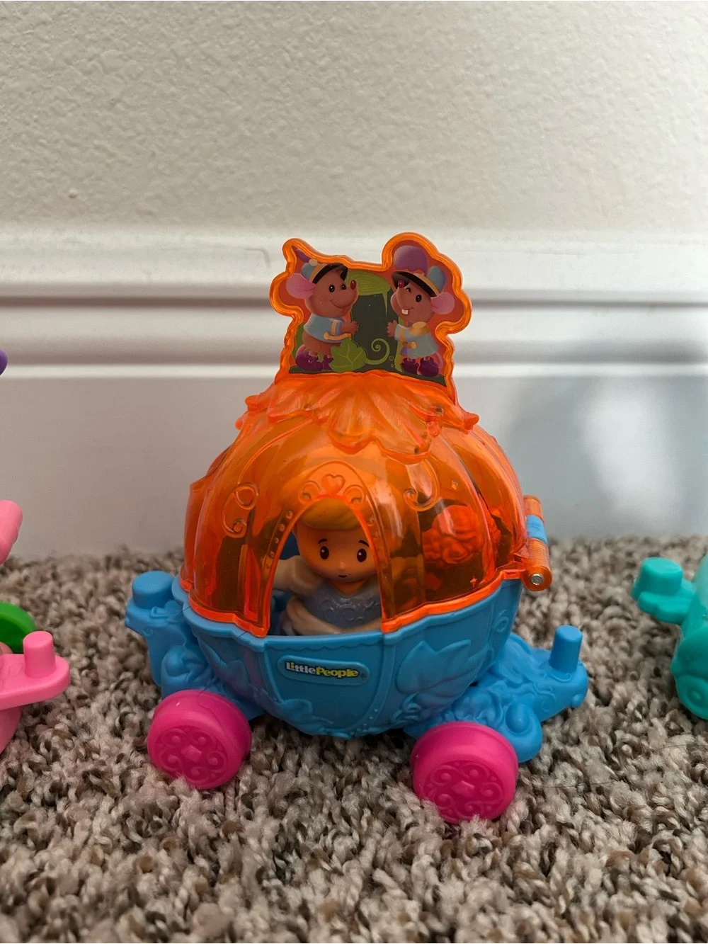 Fisher price Little people princess floats, rapunzel, Cinderella, Ariel